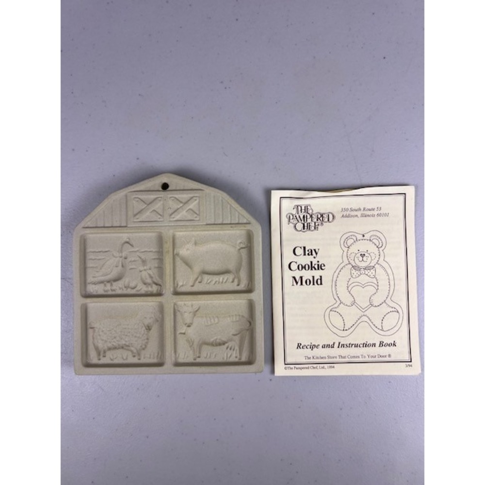 Pampered Chef Farmyard Friends Clay Cookie Mold Barn Animals 1994 USA Vintage